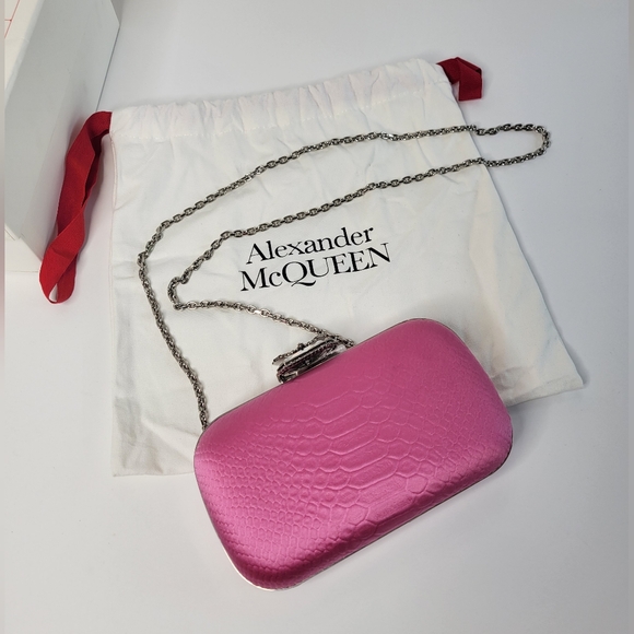 Alexander McQueen butterfly clutch pink NEW IN BOX with tags satin python stamp - Picture 5 of 7